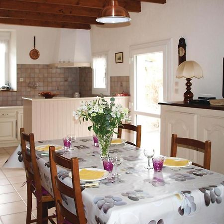 3 Bedroom Awesome Home In Lézardrieux Eksteriør bilde